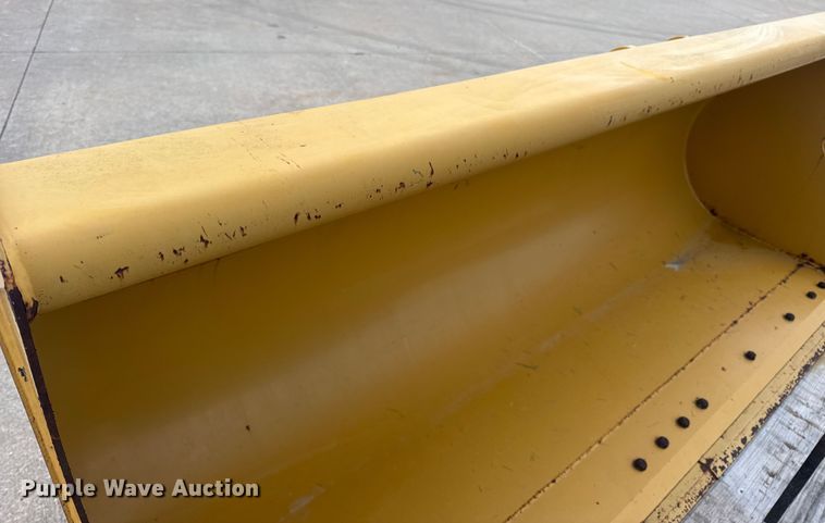 image for item DW3470 Caterpillar bucket