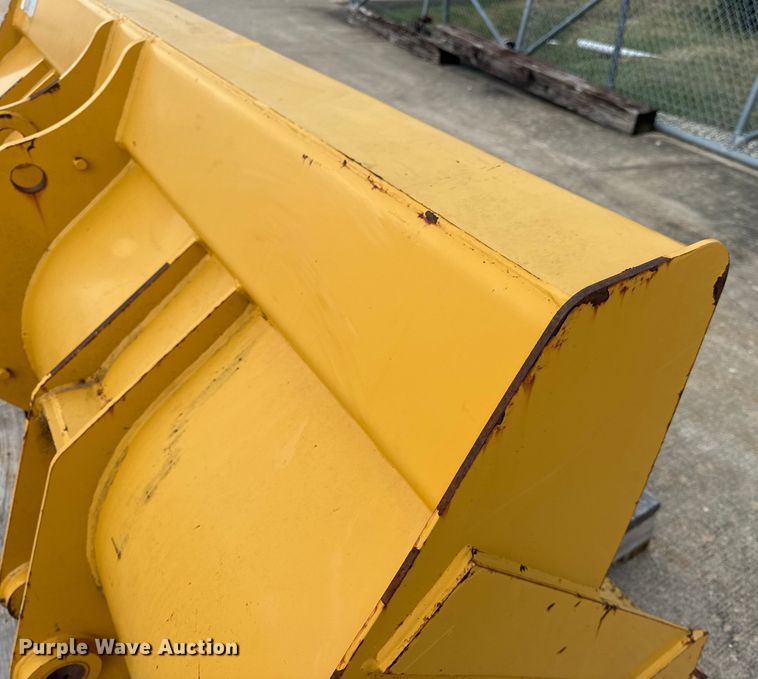 image for item DW3470 Caterpillar bucket