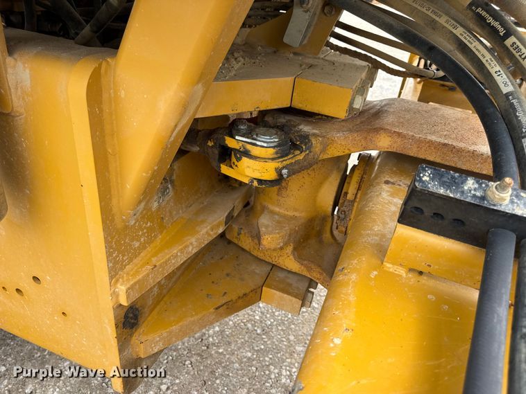 image for item DW3472 2016 Caterpillar CS56B single drum vibratory roller