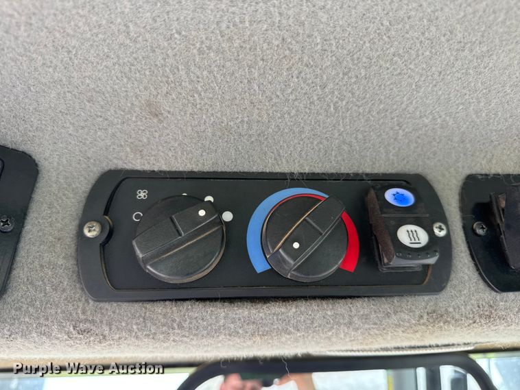 image for item DW3472 2016 Caterpillar CS56B single drum vibratory roller