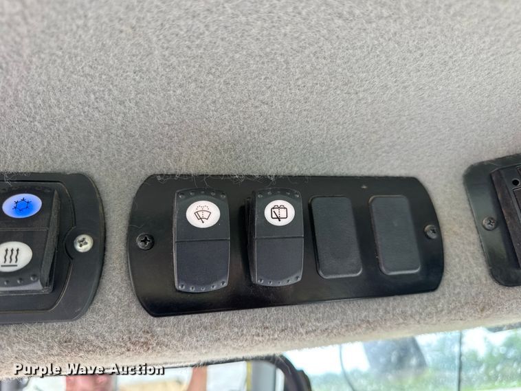 image for item DW3472 2016 Caterpillar CS56B single drum vibratory roller