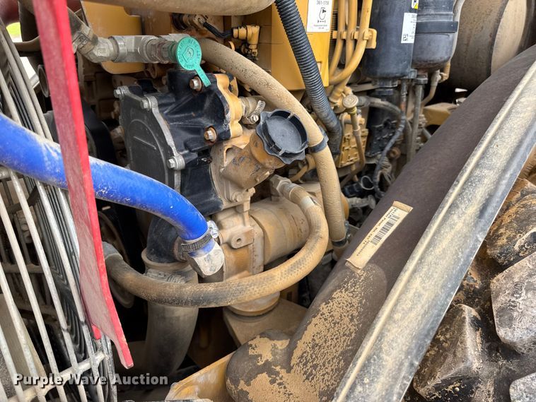 image for item DW3472 2016 Caterpillar CS56B single drum vibratory roller