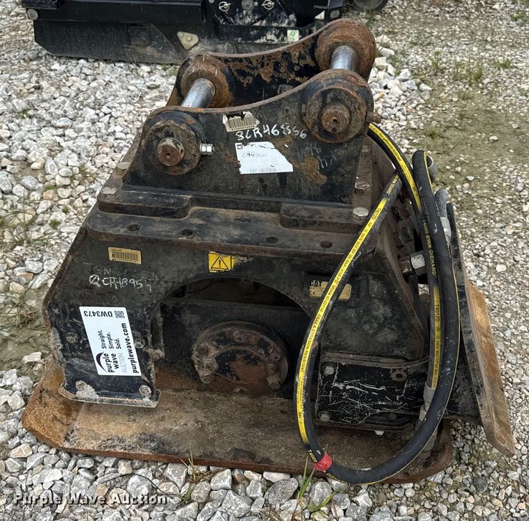 image for item DW3473 Caterpillar CVP40 plate compactor