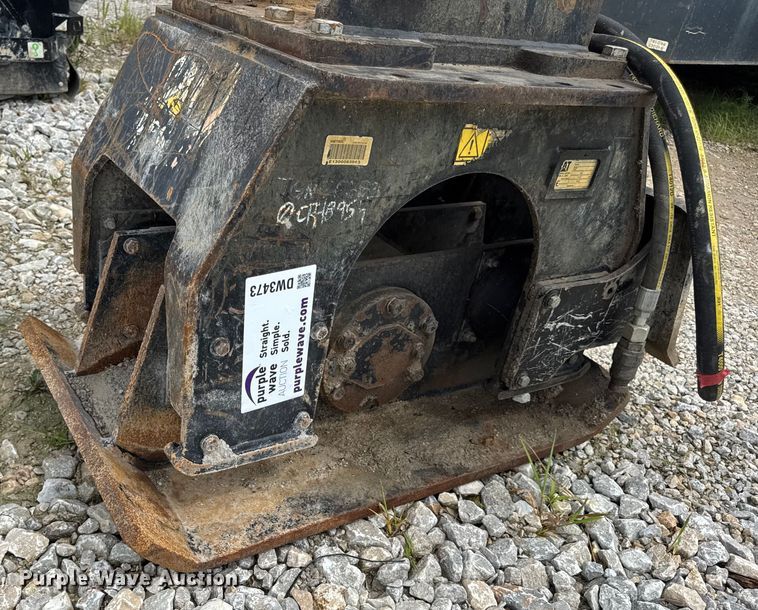 image for item DW3473 Caterpillar CVP40 plate compactor