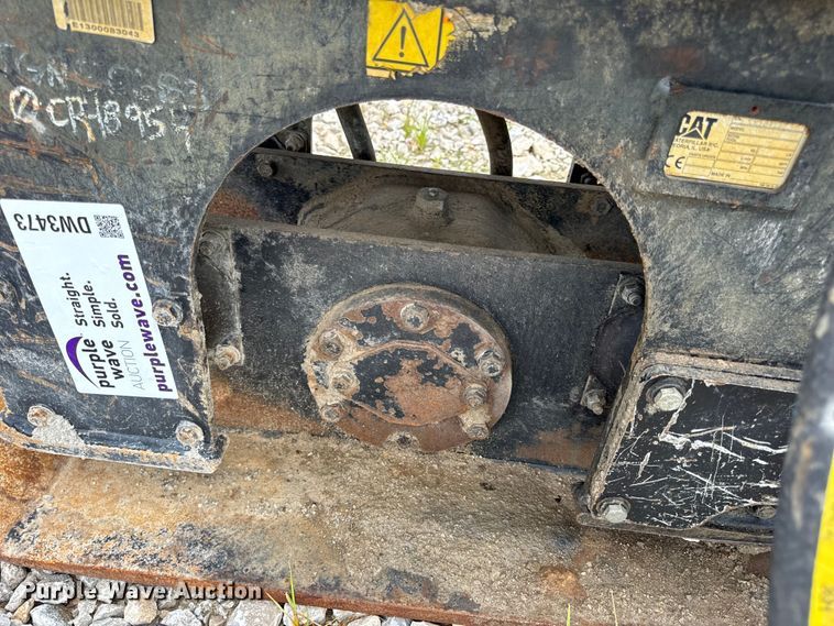 image for item DW3473 Caterpillar CVP40 plate compactor