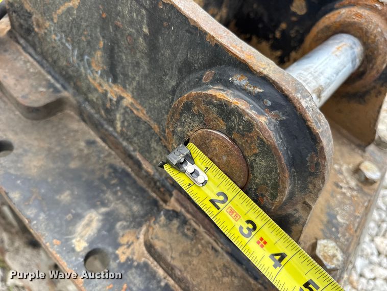 image for item DW3473 Caterpillar CVP40 plate compactor