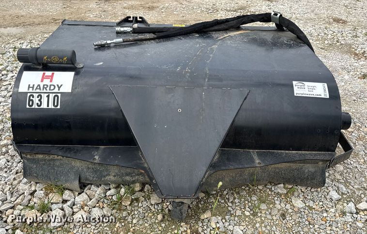 image for item DW3474 Caterpillar BP118C skid steer sweeper