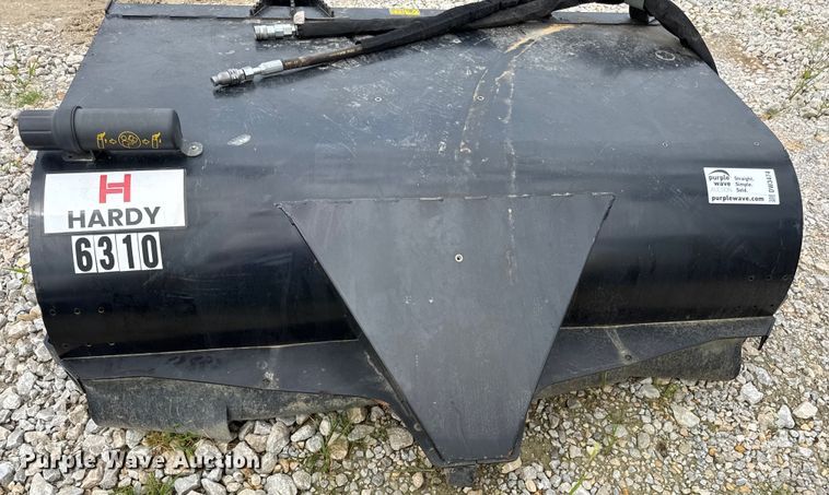 image for item DW3474 Caterpillar BP118C skid steer sweeper