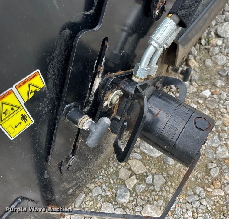 image for item DW3474 Caterpillar BP118C skid steer sweeper