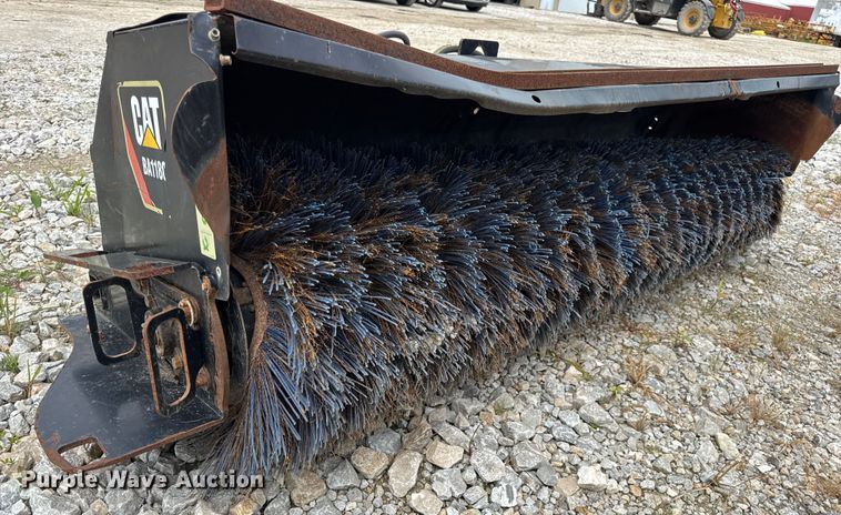 image for item DW3475 Caterpillar BA118C skid steer broom
