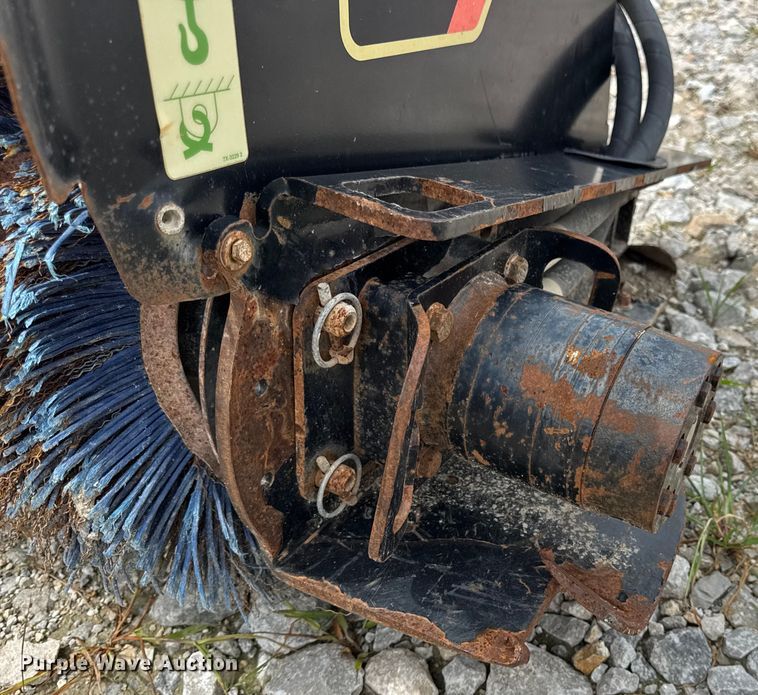 image for item DW3475 Caterpillar BA118C skid steer broom