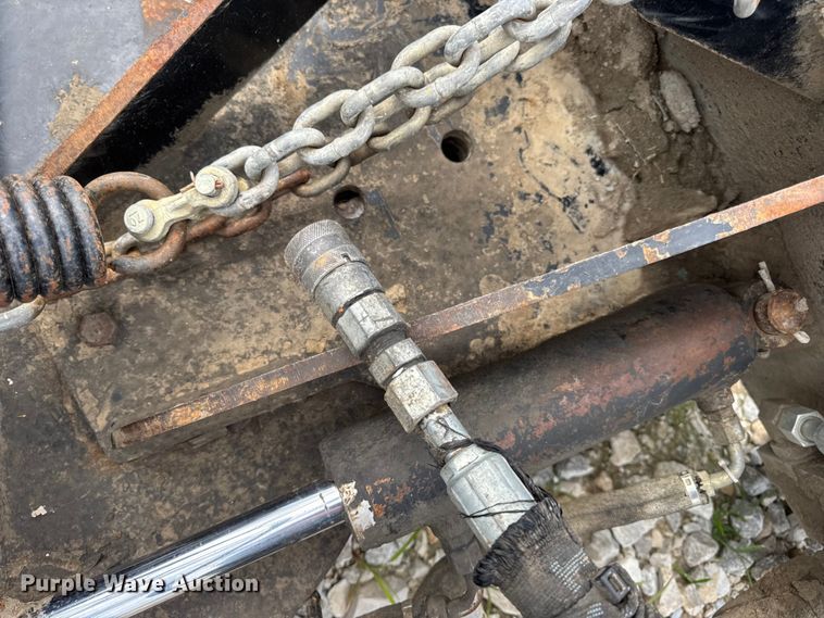 image for item DW3475 Caterpillar BA118C skid steer broom