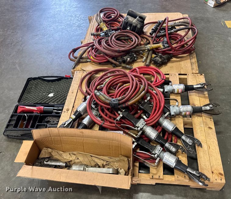 image for item DW3478 ools