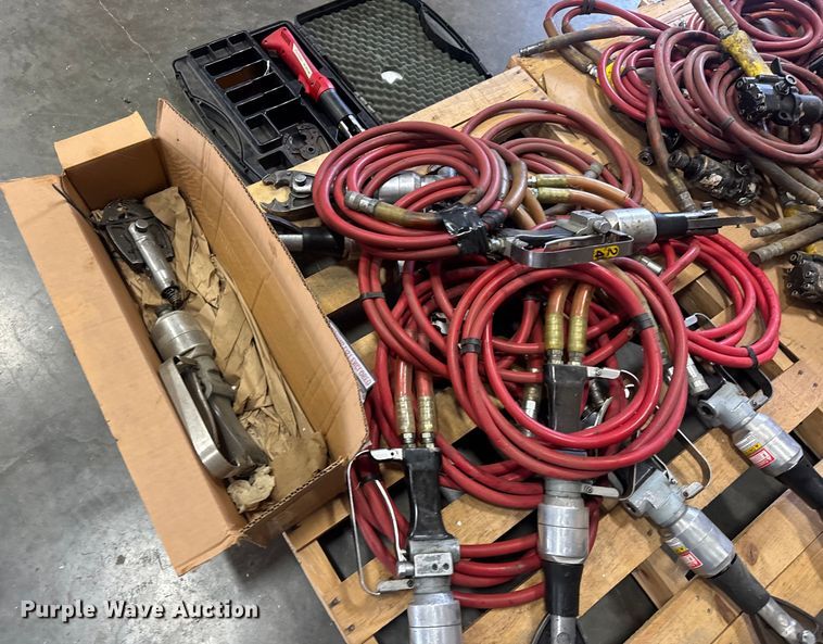 image for item DW3478 ools