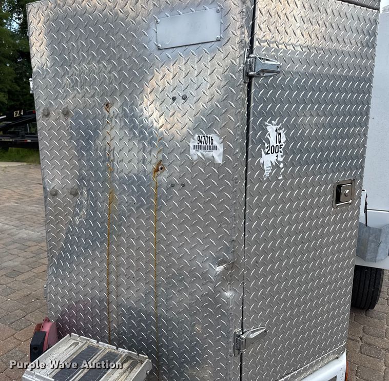 image for item DW3490 2005 Sauber Mfg. Co. 1594 oil filtration trailer