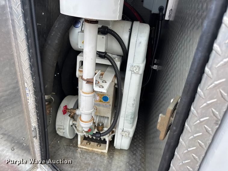 image for item DW3490 2005 Sauber Mfg. Co. 1594 oil filtration trailer