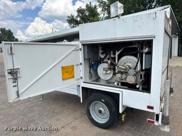 image for item DW3490 2005 Sauber Mfg. Co. 1594 oil filtration trailer