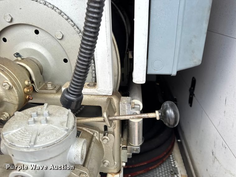 image for item DW3490 2005 Sauber Mfg. Co. 1594 oil filtration trailer