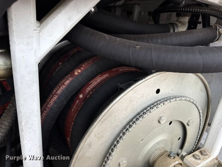 image for item DW3490 2005 Sauber Mfg. Co. 1594 oil filtration trailer