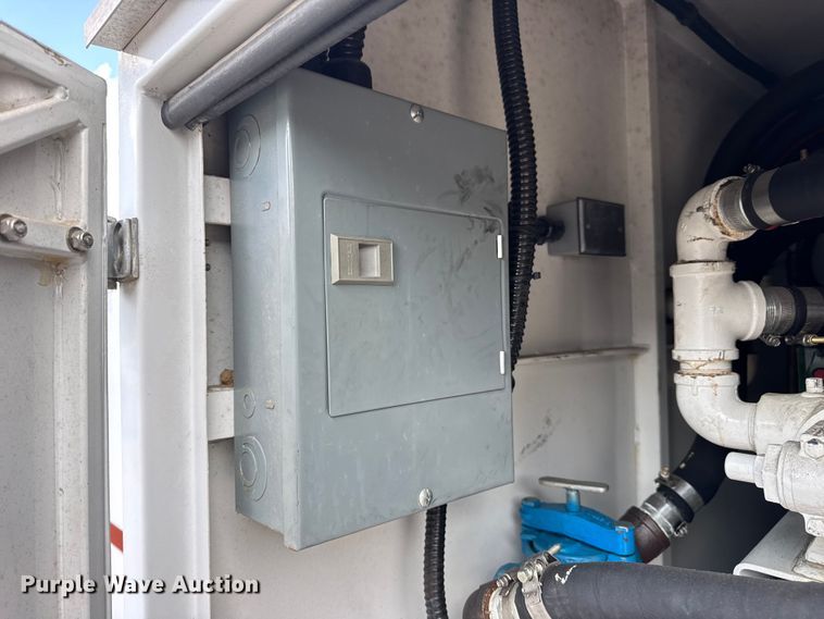 image for item DW3490 2005 Sauber Mfg. Co. 1594 oil filtration trailer