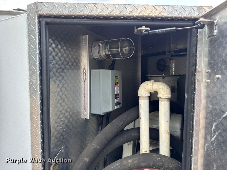 image for item DW3490 2005 Sauber Mfg. Co. 1594 oil filtration trailer