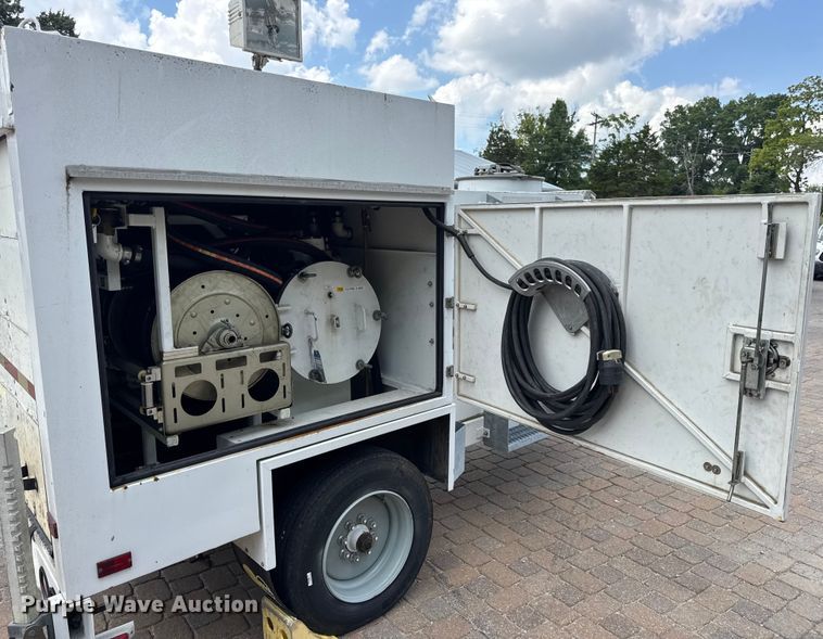 image for item DW3490 2005 Sauber Mfg. Co. 1594 oil filtration trailer