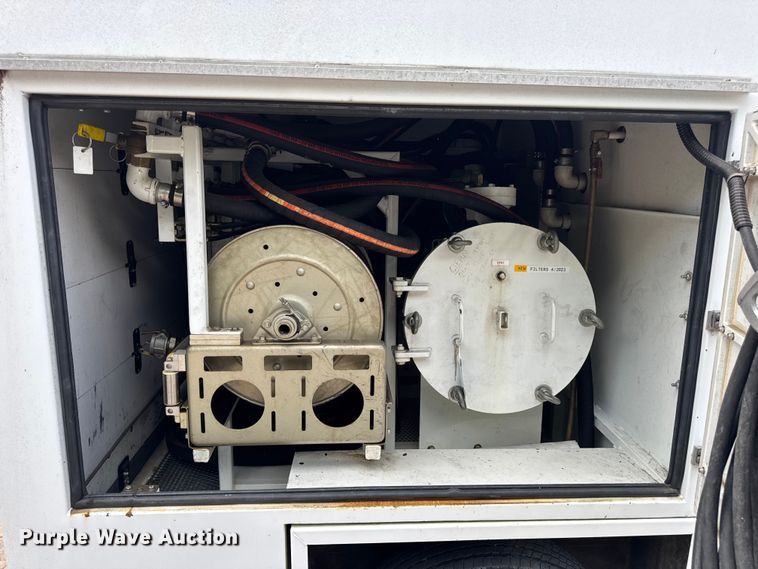 image for item DW3490 2005 Sauber Mfg. Co. 1594 oil filtration trailer