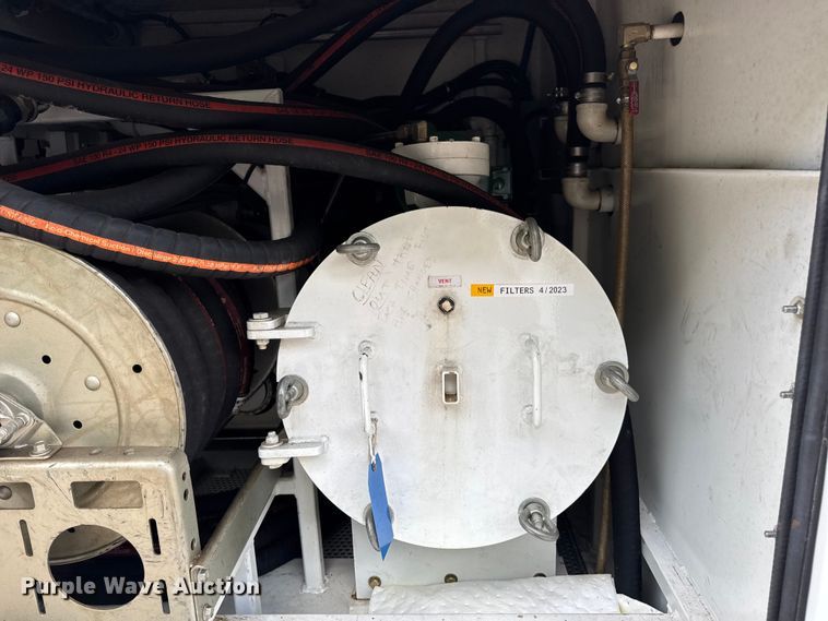 image for item DW3490 2005 Sauber Mfg. Co. 1594 oil filtration trailer