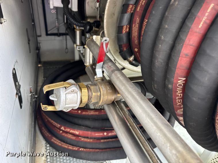 image for item DW3490 2005 Sauber Mfg. Co. 1594 oil filtration trailer