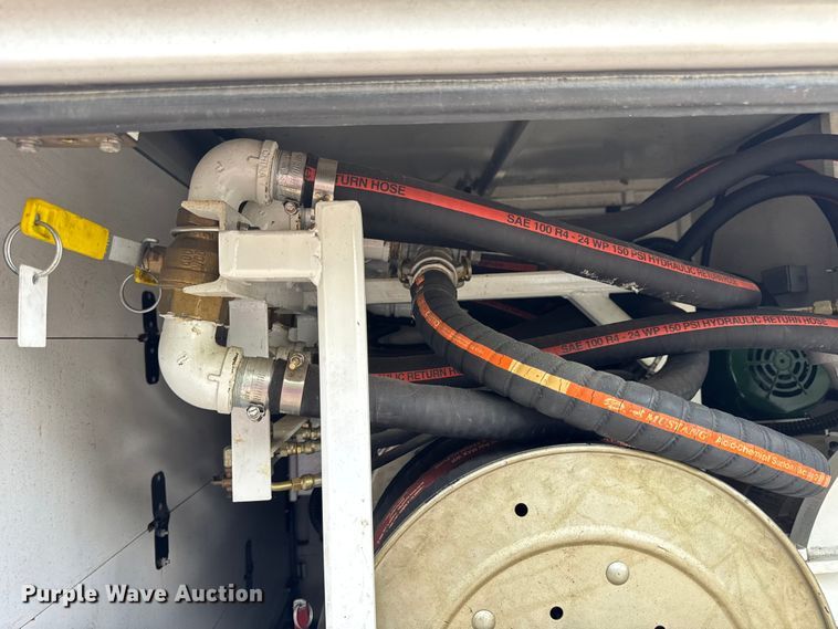 image for item DW3490 2005 Sauber Mfg. Co. 1594 oil filtration trailer