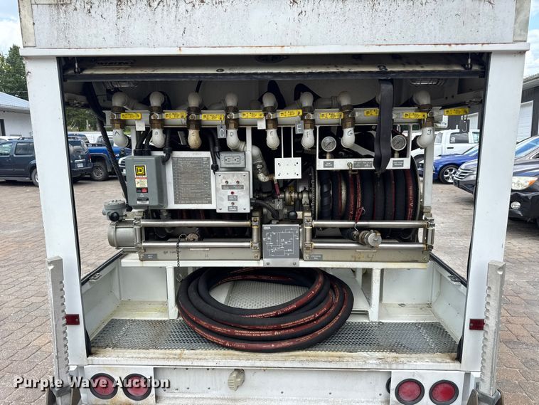 image for item DW3490 2005 Sauber Mfg. Co. 1594 oil filtration trailer