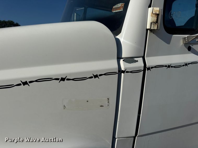 image for item DW3495 1999 Freightliner FL60 flatbed truck