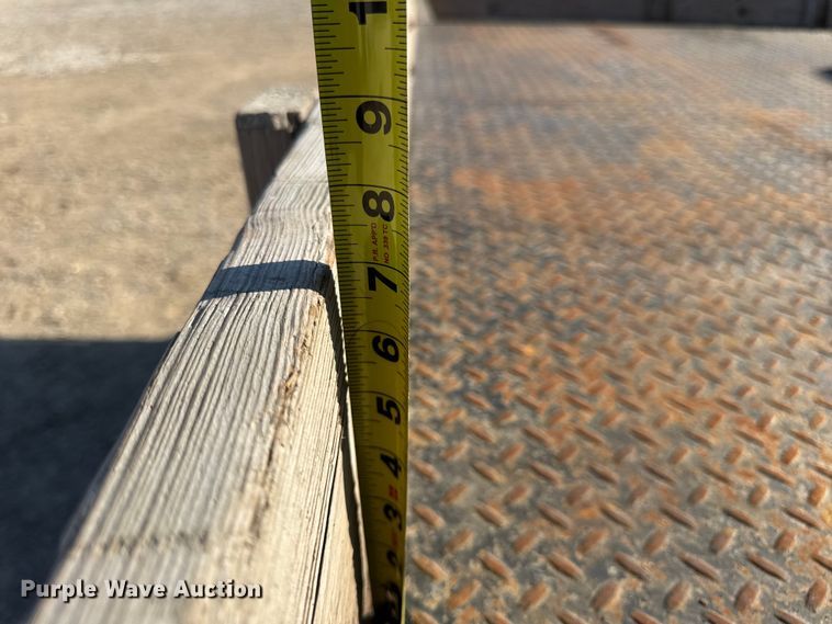 image for item DW3495 1999 Freightliner FL60 flatbed truck