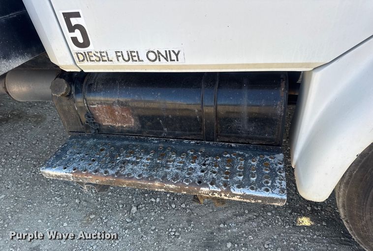 image for item DW3495 1999 Freightliner FL60 flatbed truck