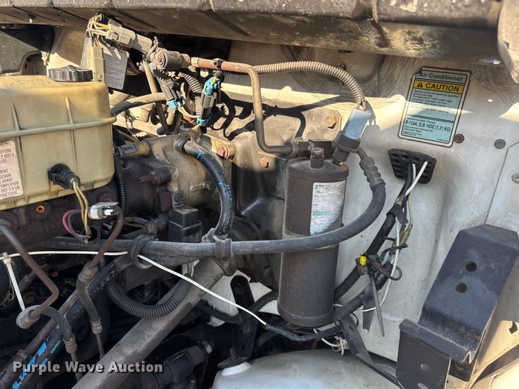 image for item DW3495 1999 Freightliner FL60 flatbed truck