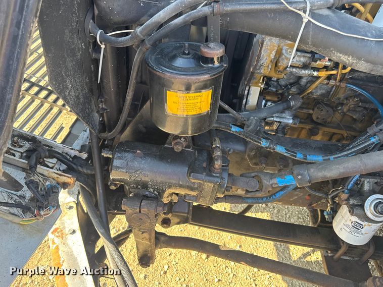 image for item DW3495 1999 Freightliner FL60 flatbed truck