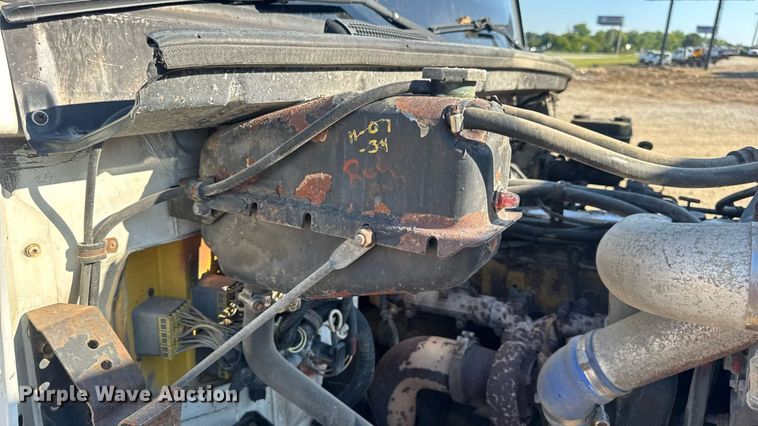 image for item DW3495 1999 Freightliner FL60 flatbed truck