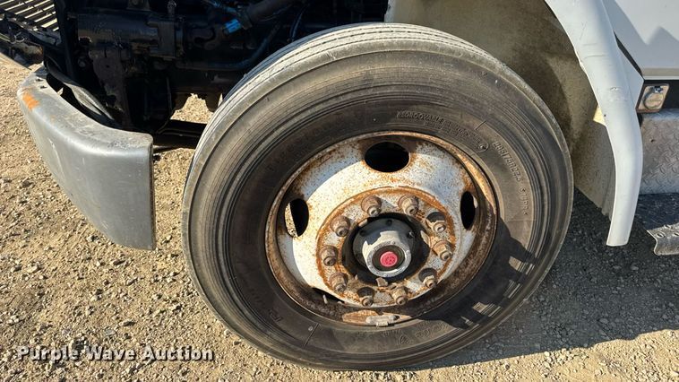 image for item DW3495 1999 Freightliner FL60 flatbed truck