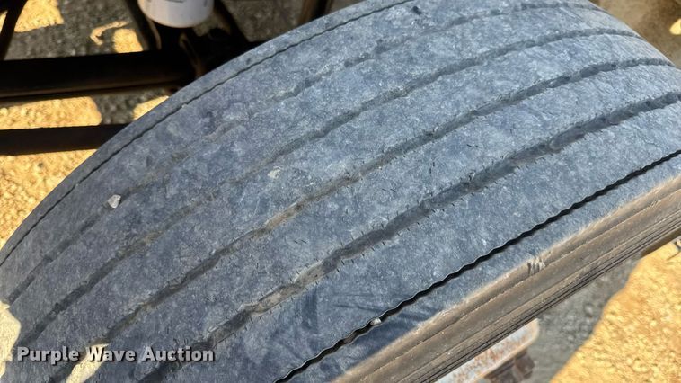 image for item DW3495 1999 Freightliner FL60 flatbed truck