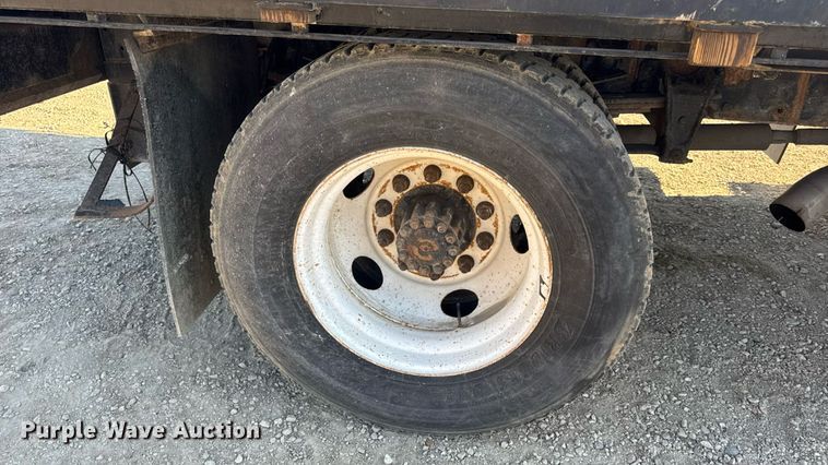 image for item DW3495 1999 Freightliner FL60 flatbed truck