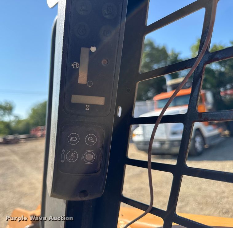 image for item DW3497 2005 Case 430 skid steer loader