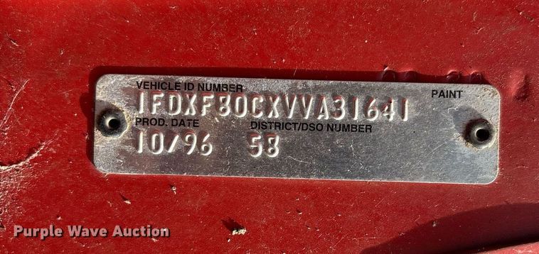 image for item DW7156 1997 Ford F800 oil distributor truck