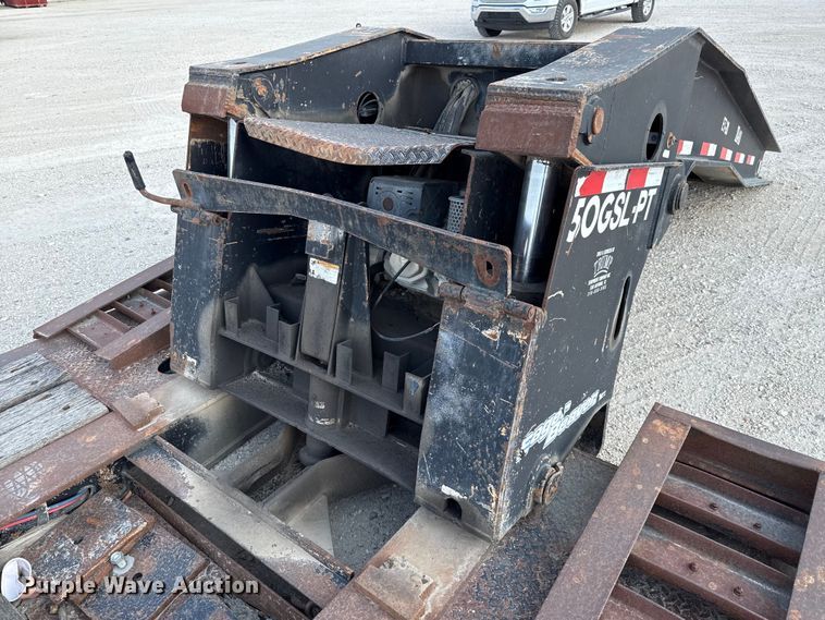 image for item DX5695 2010 Eager Beaver 50GSL-PT lowboy equipment trailer