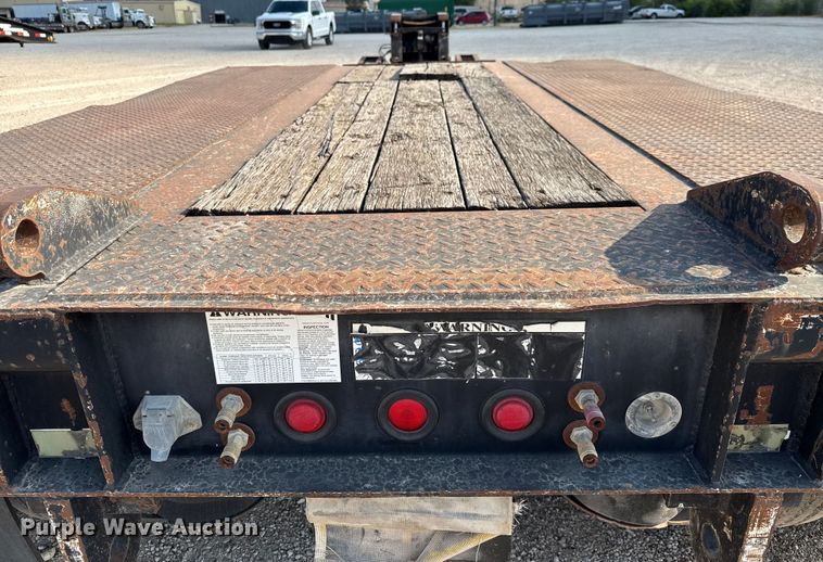 image for item DX5695 2010 Eager Beaver 50GSL-PT lowboy equipment trailer