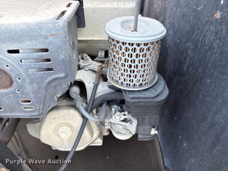 image for item DX5695 2010 Eager Beaver 50GSL-PT lowboy equipment trailer