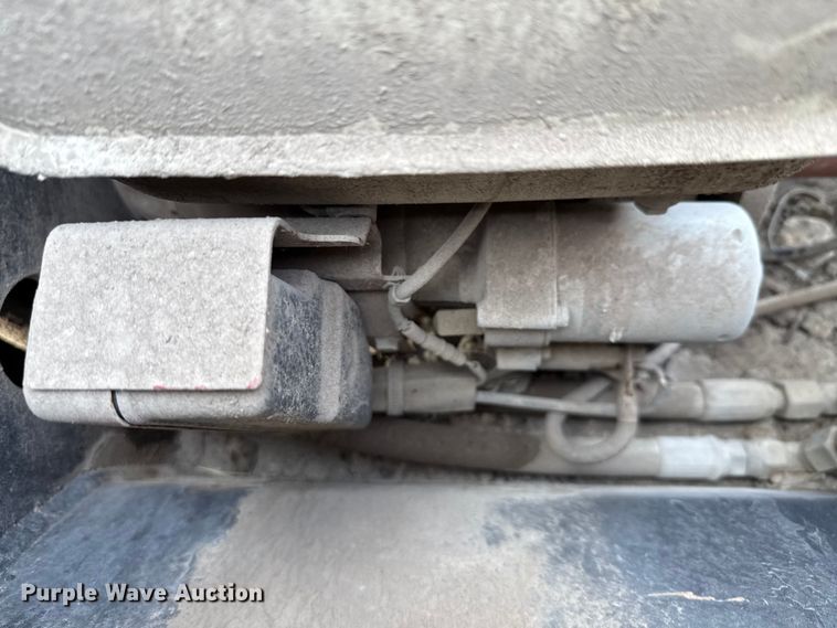 image for item DX5695 2010 Eager Beaver 50GSL-PT lowboy equipment trailer