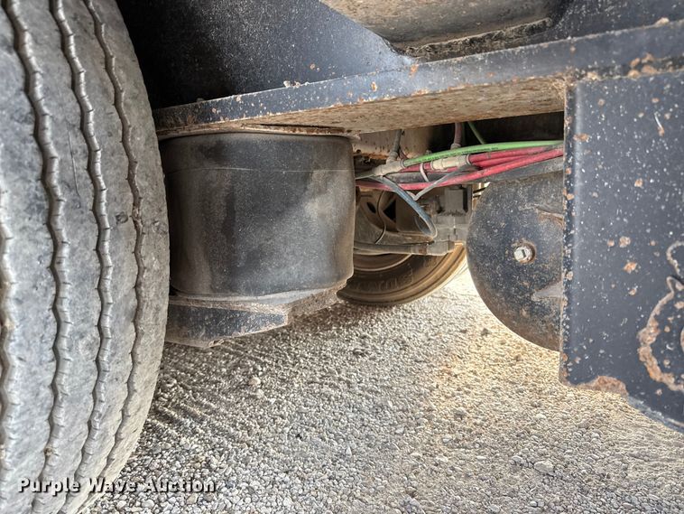 image for item DX5695 2010 Eager Beaver 50GSL-PT lowboy equipment trailer