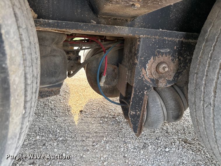 image for item DX5695 2010 Eager Beaver 50GSL-PT lowboy equipment trailer