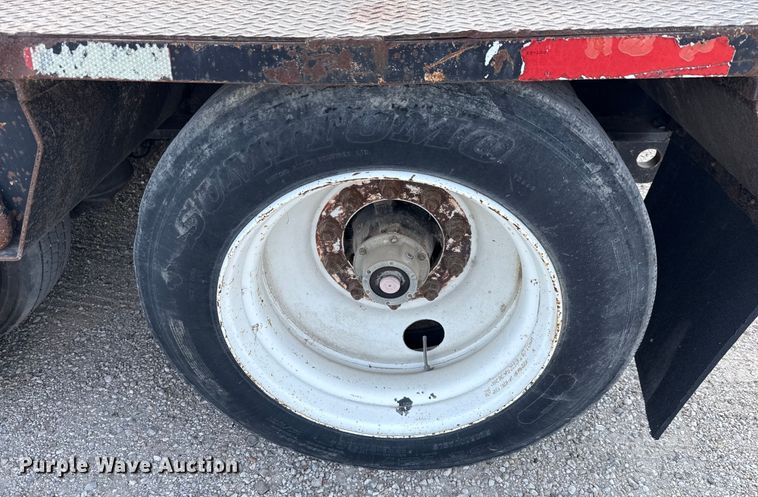 image for item DX5695 2010 Eager Beaver 50GSL-PT lowboy equipment trailer