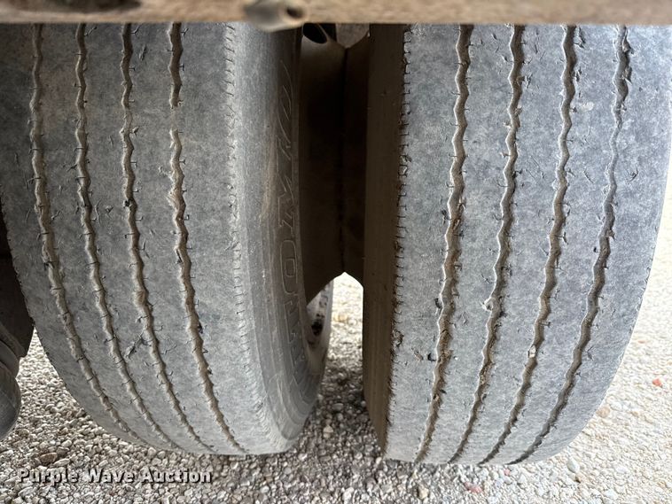 image for item DX5695 2010 Eager Beaver 50GSL-PT lowboy equipment trailer